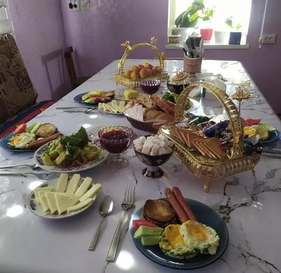 پانسیون Guest House Twins