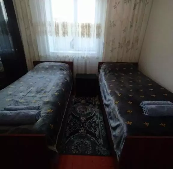 پانسیون Guest House Twins