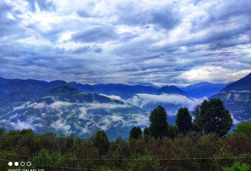פנסיון The Tree Top Treehouse Jibhi