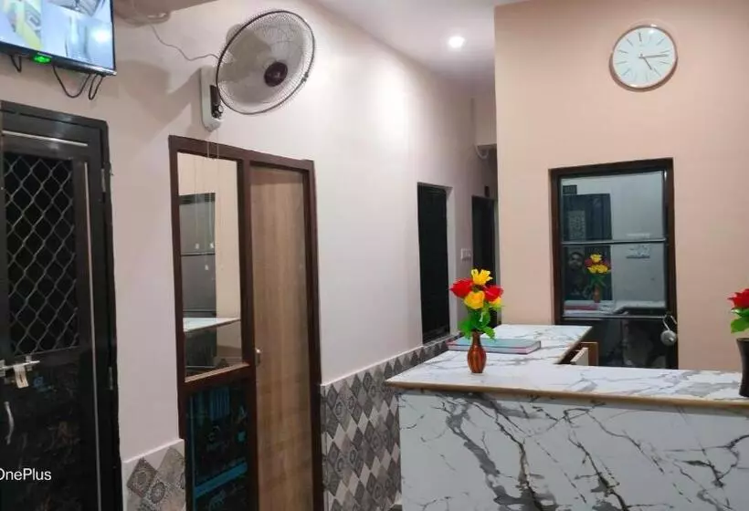 Aamiaismajoitus (B&B) Aditya Home Stay