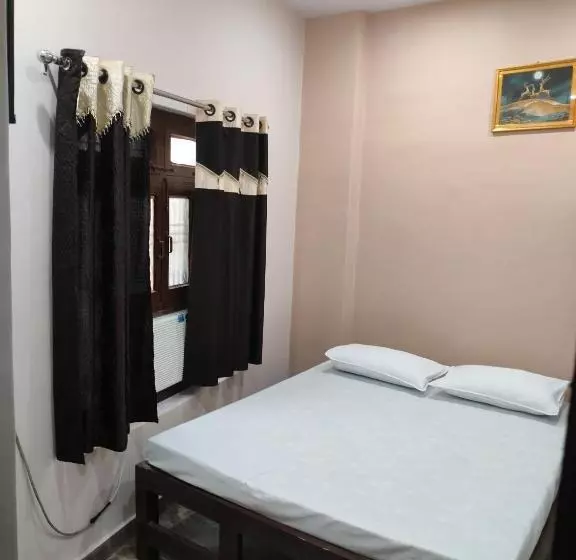 Aamiaismajoitus (B&B) Aditya Home Stay