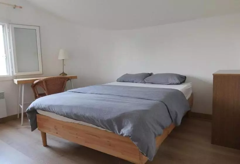 Aamiaismajoitus (B&B) Chambre D Hôte Fleurie