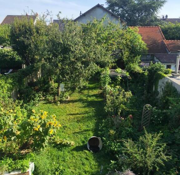 住宿加早餐  Chambre D Hôte Fleurie