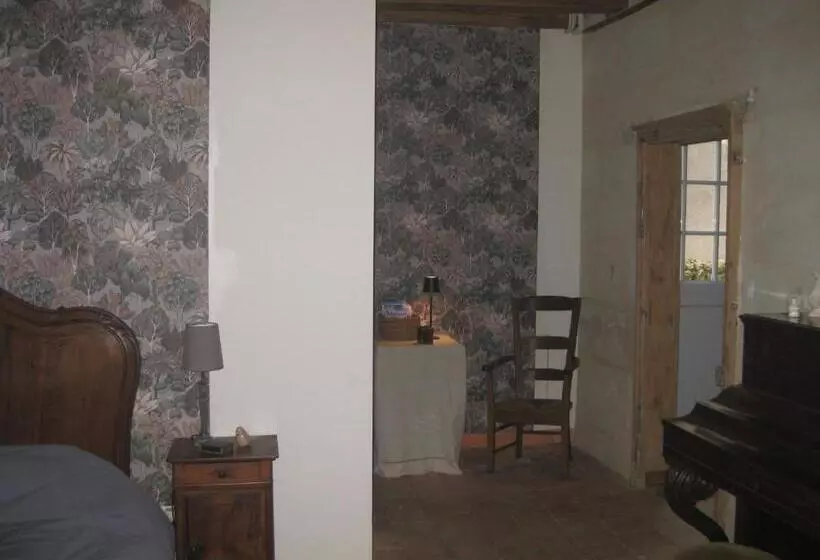تختخواب و صبحانه La Maison