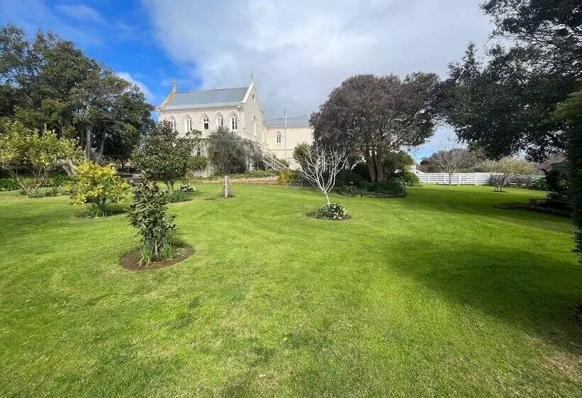 Hotelli Convent At Koroit