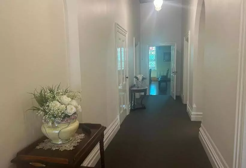 Hotelli Convent At Koroit