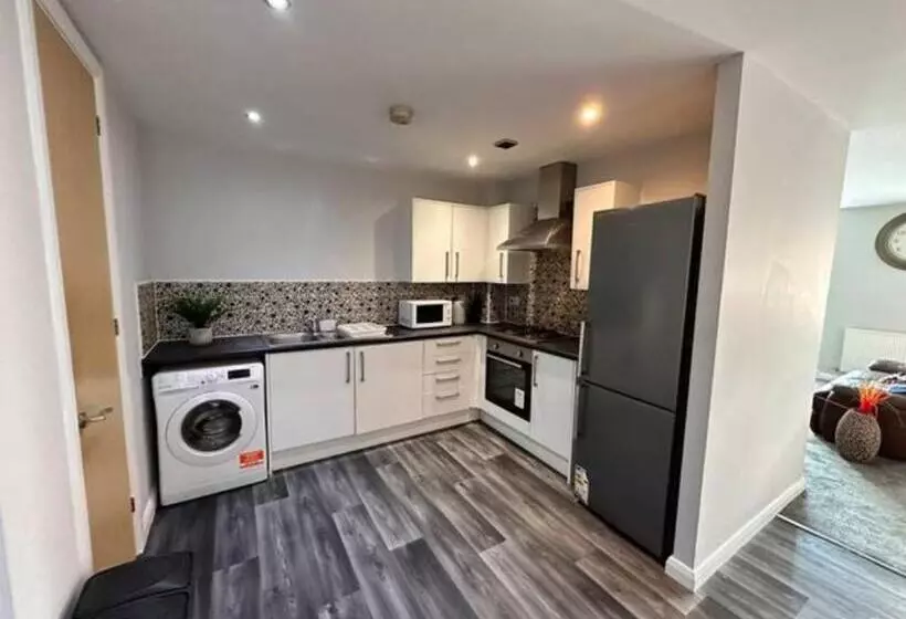 Hotelli Crystal Home