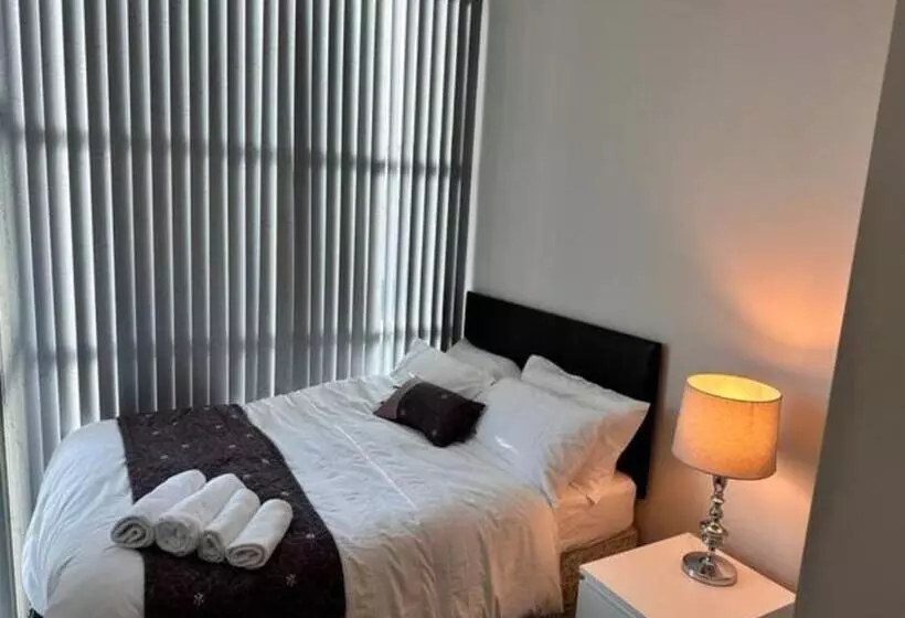 Hotelli Crystal Home