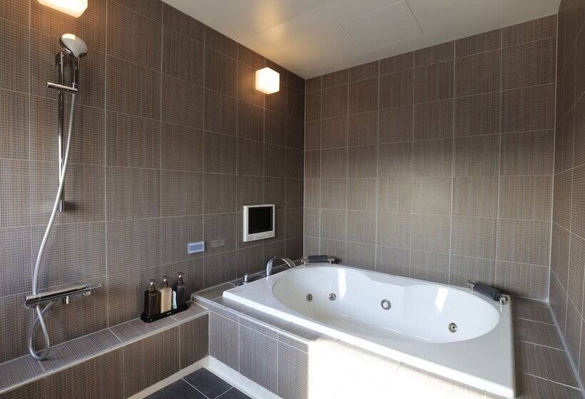 هتل Felice Osaka Itami Airport