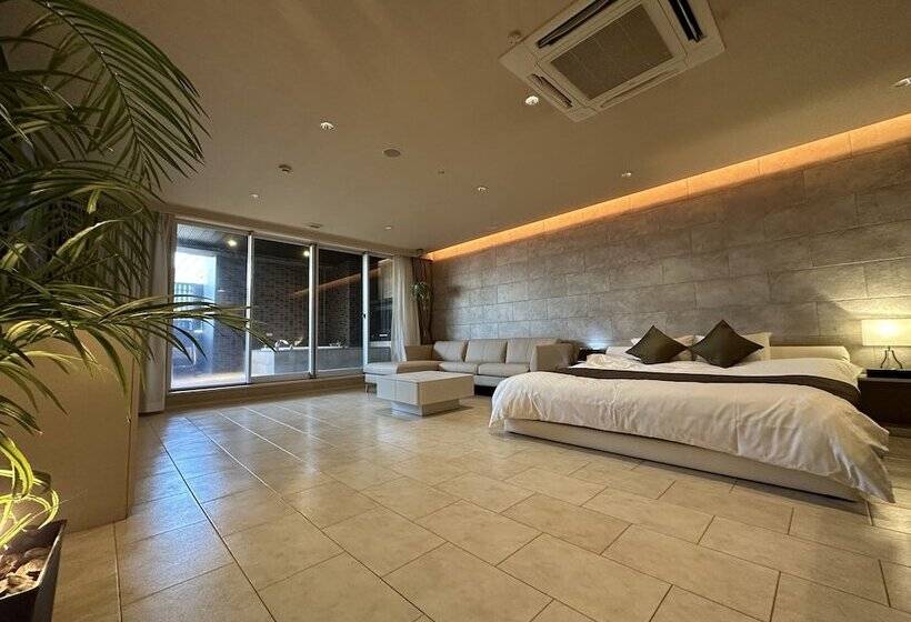 هتل Felice Osaka Itami Airport