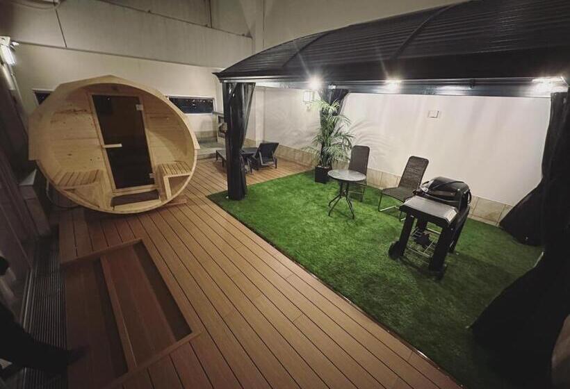 هتل Felice Osaka Itami Airport