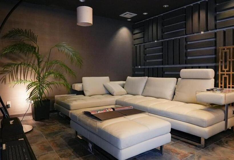 هتل Felice Osaka Itami Airport