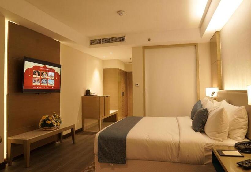 בית מלון כפרי Gokulam Grand Trivandrum