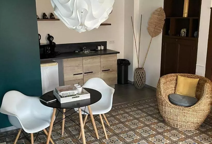ホテル L Escale Suite Et Spa