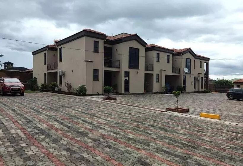 هتل Legacy Suites