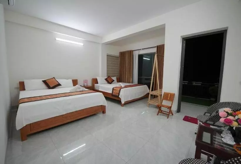 هتل Local Homestay