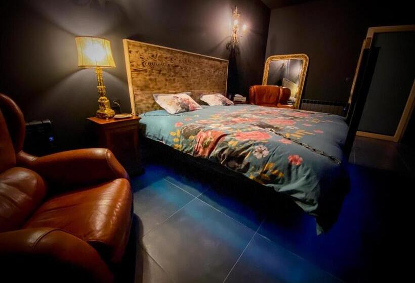 ホテル Loveroom Avec Jacuzzi 01