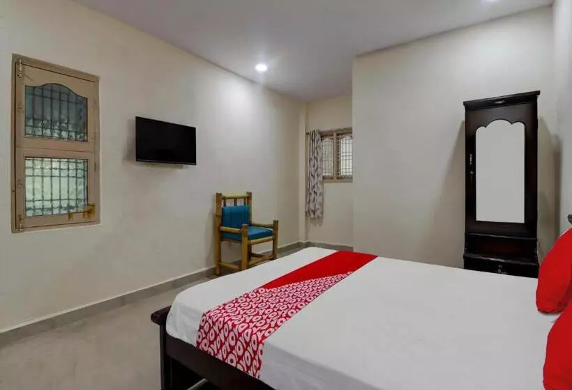 Hotelli Oyo Flagship Maruthi Residency