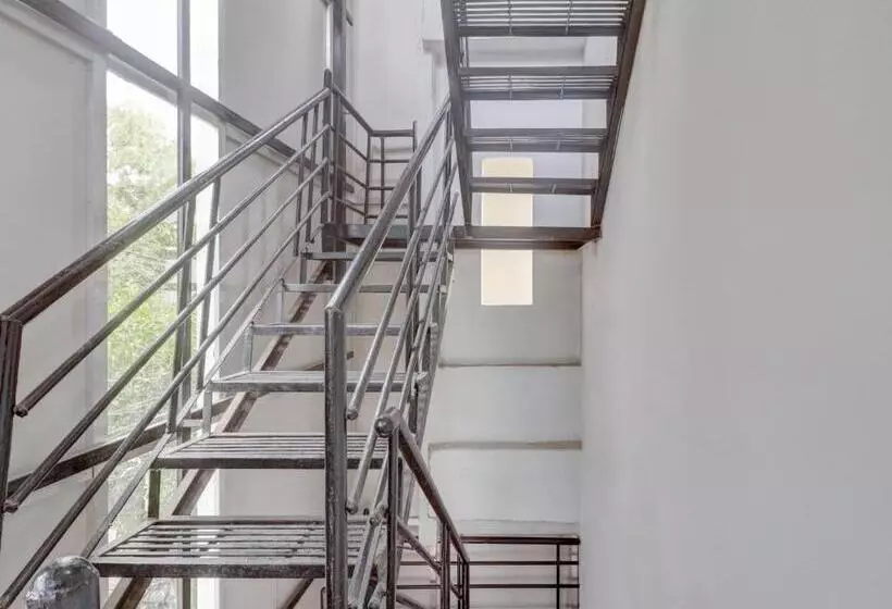 Hotelli Oyo Flagship Maruthi Residency