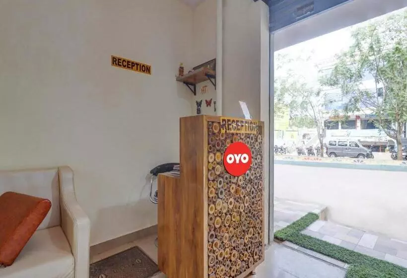 Hotelli Oyo Flagship Maruthi Residency