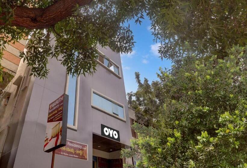 호텔 Oyo Flagship Maruthi Residency