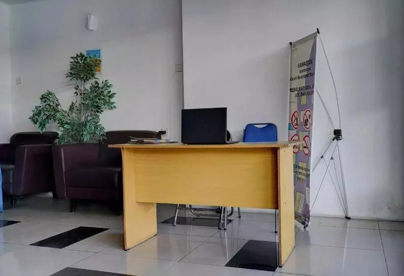 Hotelli Oyo Life 92889 Apartement Grand Sentraland Karawang By A.t Room