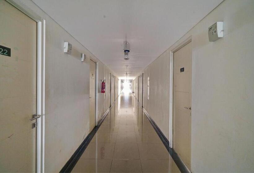فندق Oyo Life 92889 Apartement Grand Sentraland Karawang By A.t Room