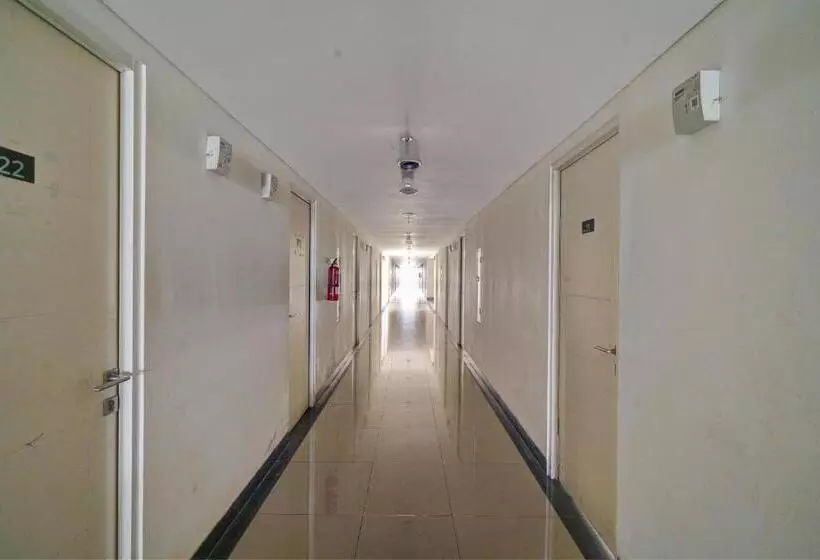 Hotelli Oyo Life 92889 Apartement Grand Sentraland Karawang By A.t Room