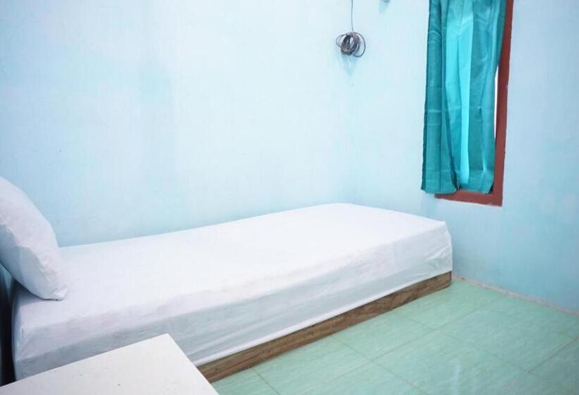 فندق Oyo Life 93017 Kost H Soeroso