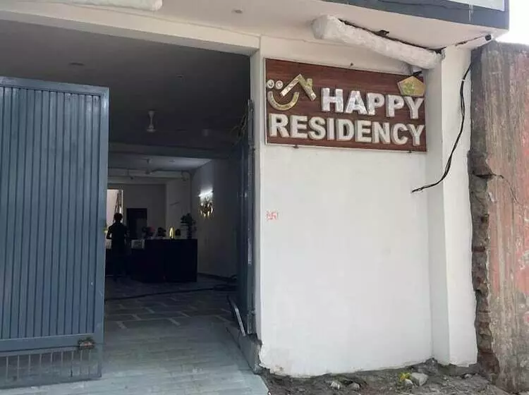 ホテル Roomshala 123 Happy Homes Saket