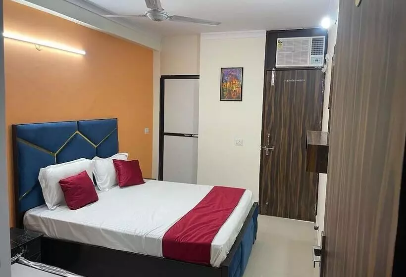 ホテル Roomshala 123 Happy Homes Saket