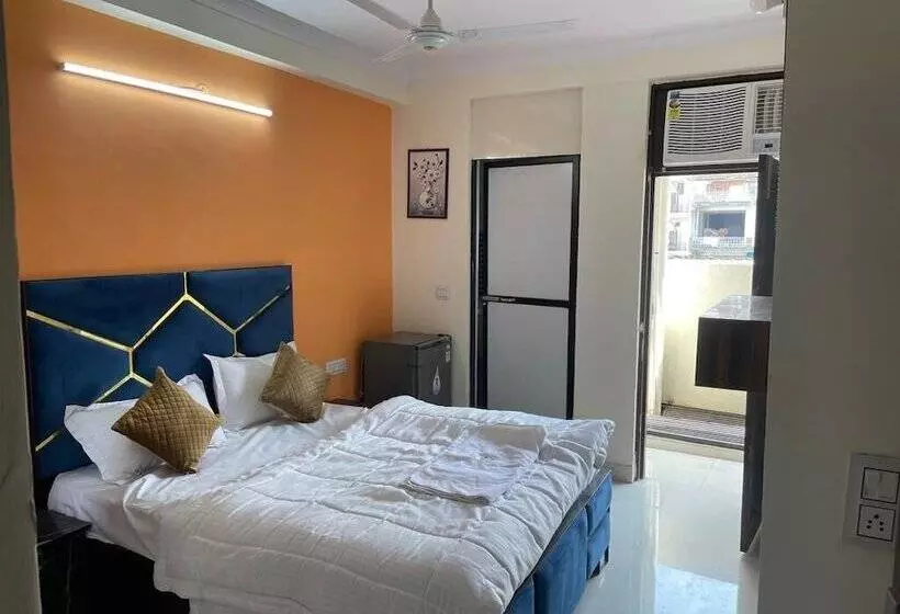 ホテル Roomshala 123 Happy Homes Saket