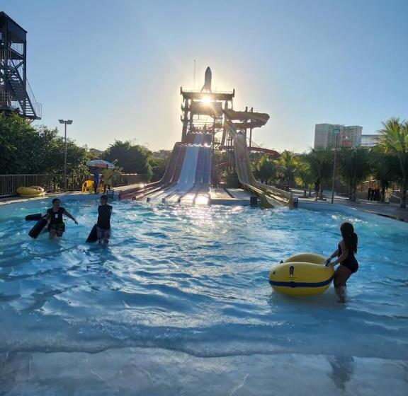 בית מלון כפרי Spazzio Diroma Com Acesso Ao Acqua Park, Caldas Novas