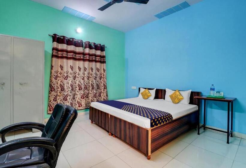 Hotel Spot On S K Homestay