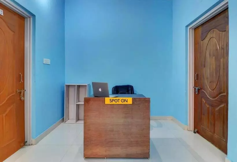 ホテル Spot On S K Homestay