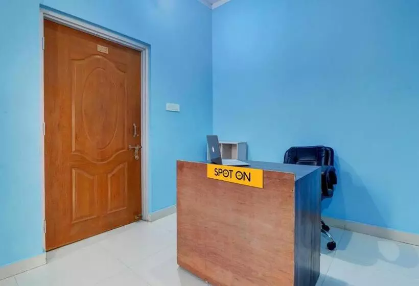 ホテル Spot On S K Homestay