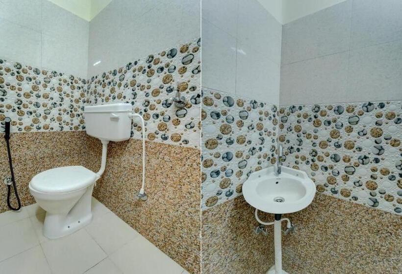 Flagship Hotel Days Inn