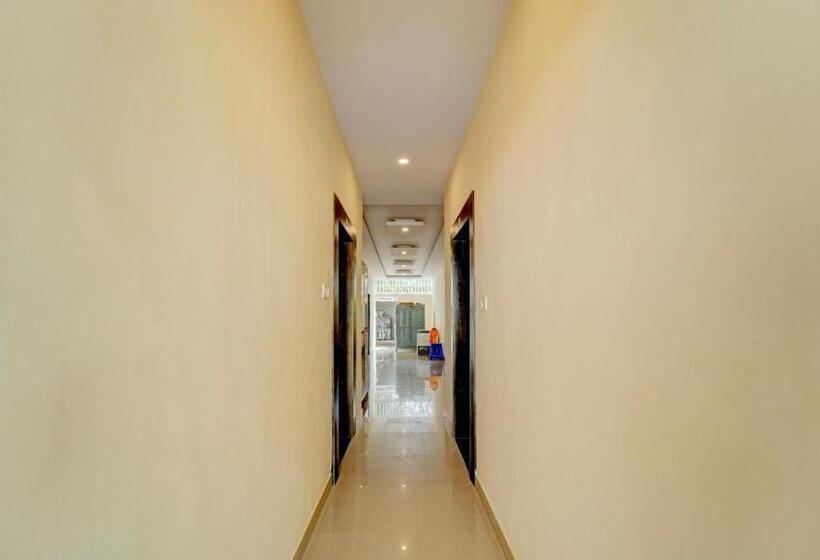 Flagship Hotel Days Inn