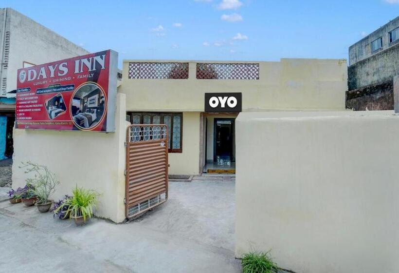 Flagship Hotel Days Inn