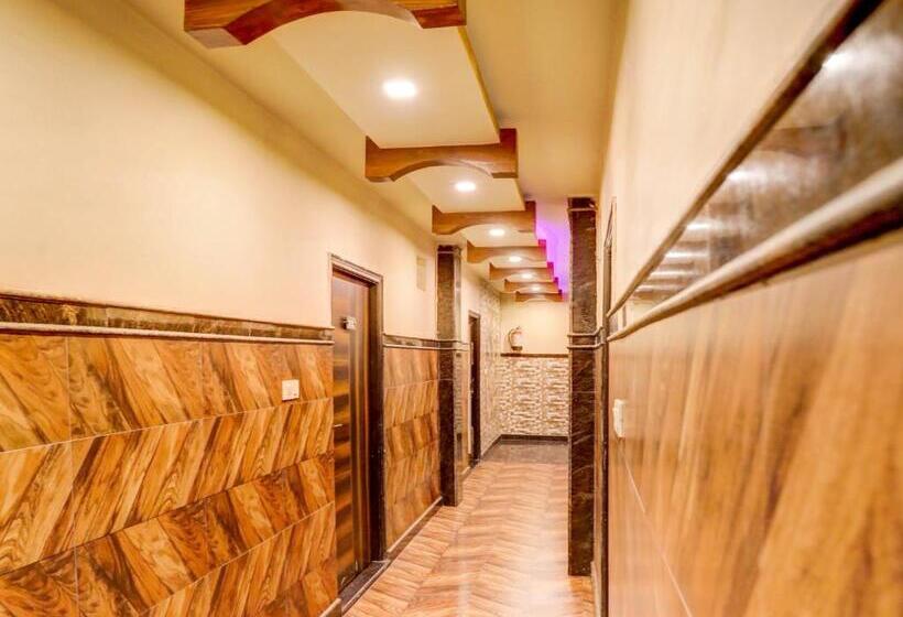 Oyo Flagship Hotel Hansa