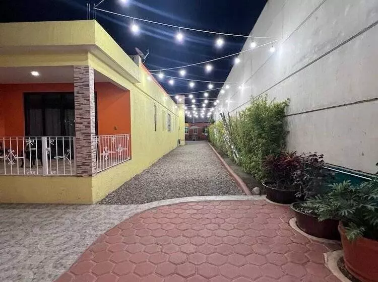 Majatalo Alojamientos Ohana