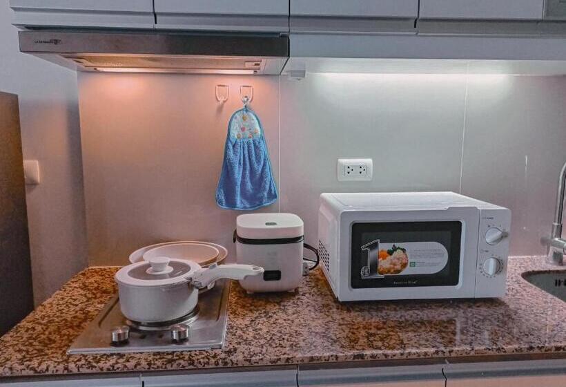 Majatalo Casabay Suite Eastwood Staycation