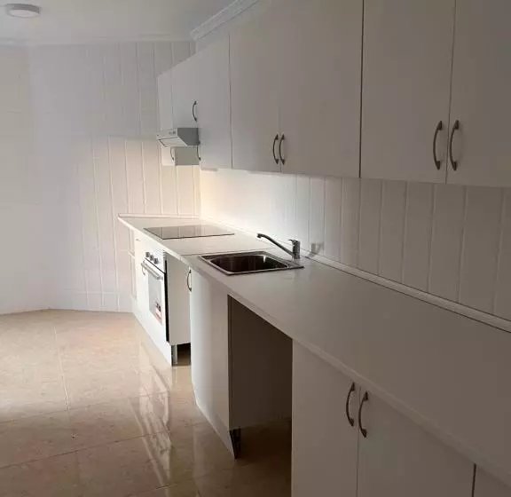 پانسیون Mars Suites Alondra