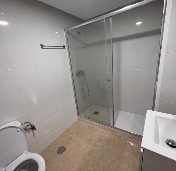 膳宿费 Mars Suites Alondra