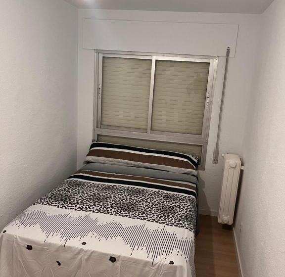 膳宿费 Mars Suites Alondra