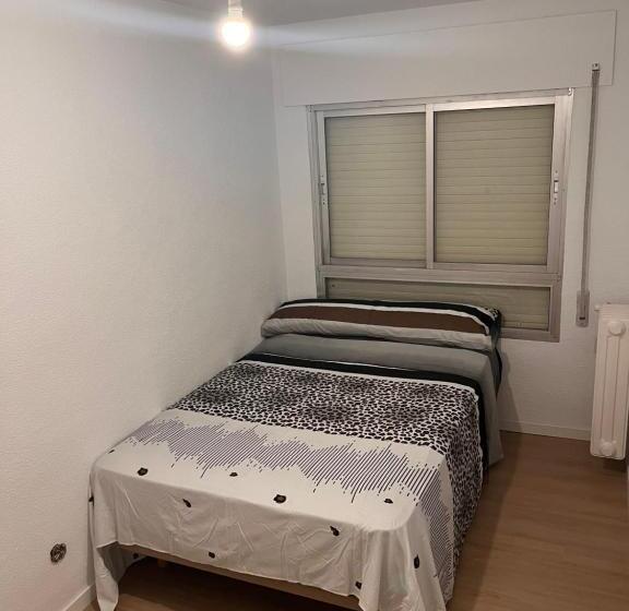 膳宿费 Mars Suites Alondra