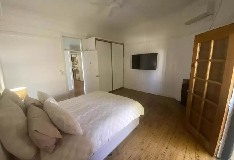 Majatalo Perrington Estate