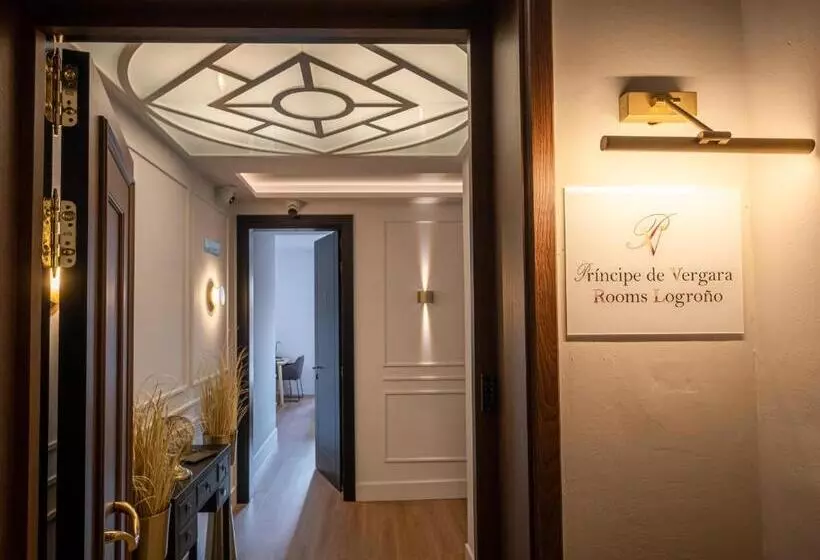 ペンション Principe De Vergaras Lujo En El Centro De Logroño