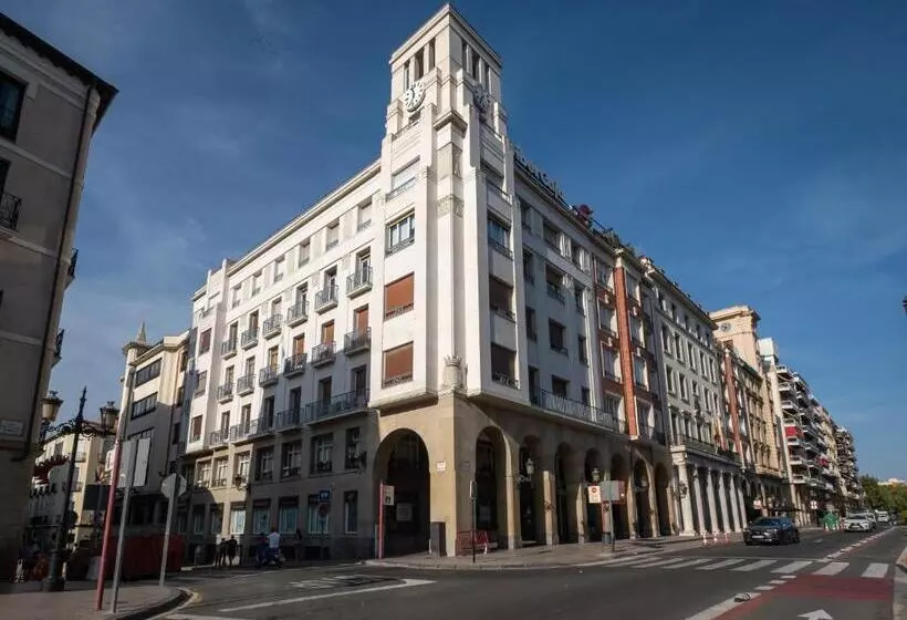 ペンション Principe De Vergaras Lujo En El Centro De Logroño