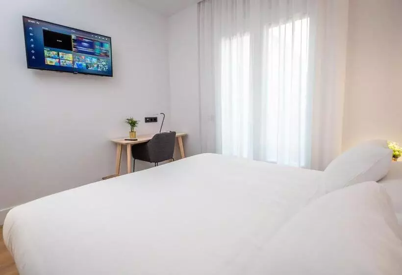 ペンション Principe De Vergaras Lujo En El Centro De Logroño